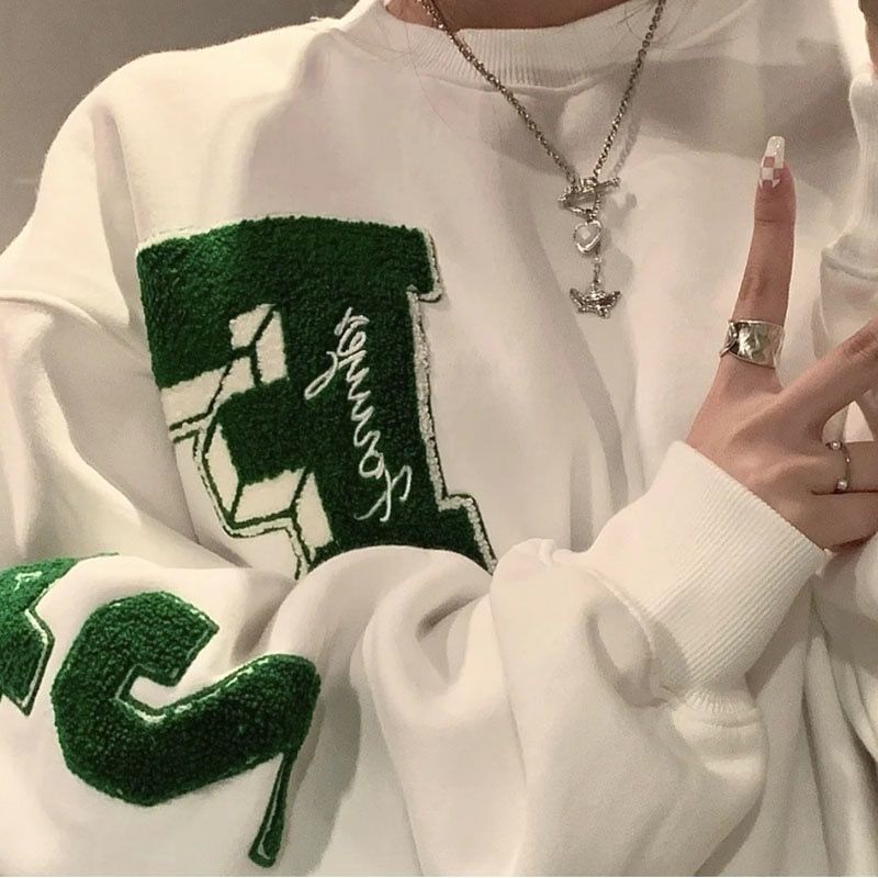 Retro style 4uyes soccer ball embroidered long-sleeve sweatshirt