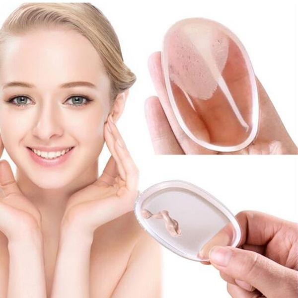 Mút trang điểm silicone tiện dụng