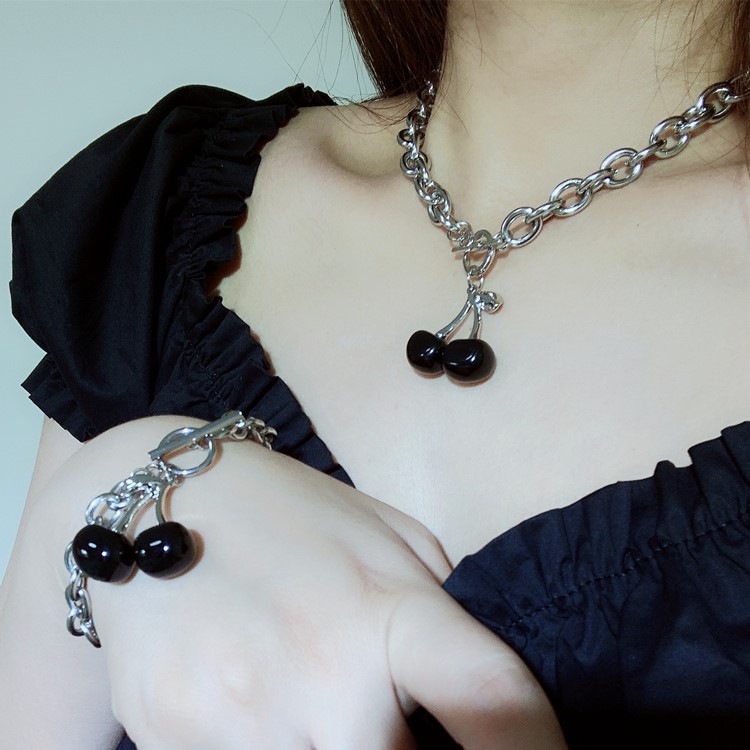 Vòng Cổ Mặt Hình Trái Cherry Xinh Xắn Dành Cho Nữ