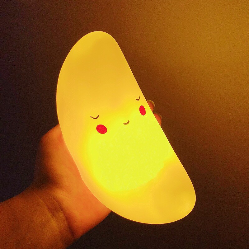 Đèn LED ngủ để bàn hình mặt trăng/ngôi sao/ mặt trời dễ thương trang trí phòng bé