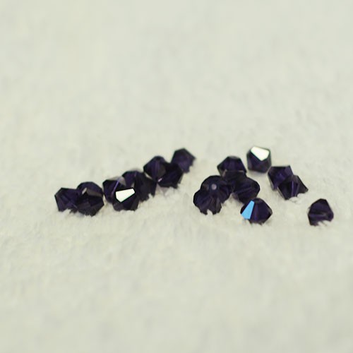 5301 - tanzanite - Pha lê Tiệp màu tím hoa cà (tanzanite)