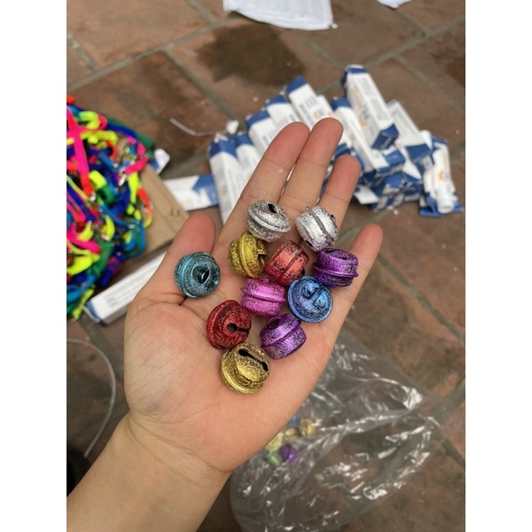Chuông đeo cổ cho chó mèo