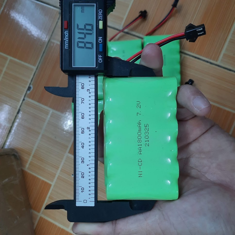 Pin xe điều khiển Ni-cd 7,2v 1800mah cổng nối SM