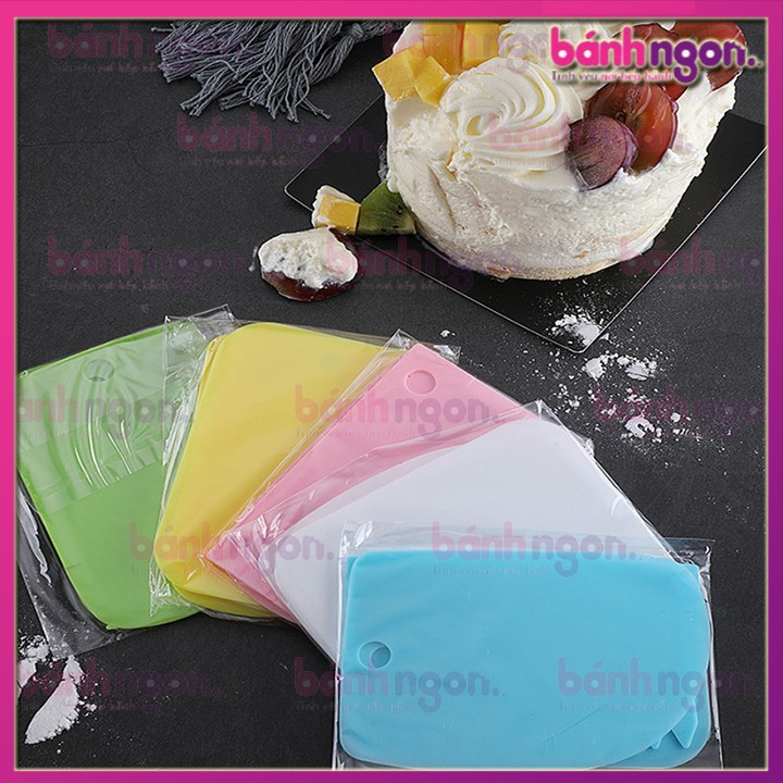 Bộ 3 Miếng Nhựa Vét Bột/Dao Cắt Bột Làm Bánh/Tạo Vân Bánh Bằng Nhựa