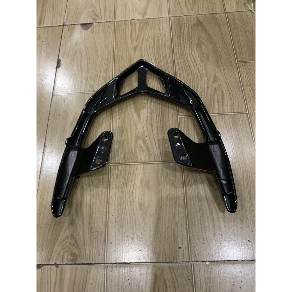 Cảng sau xe sirius kiểu phay lổ màu đen bóng