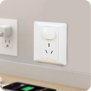 Specialized socket plug to protect children