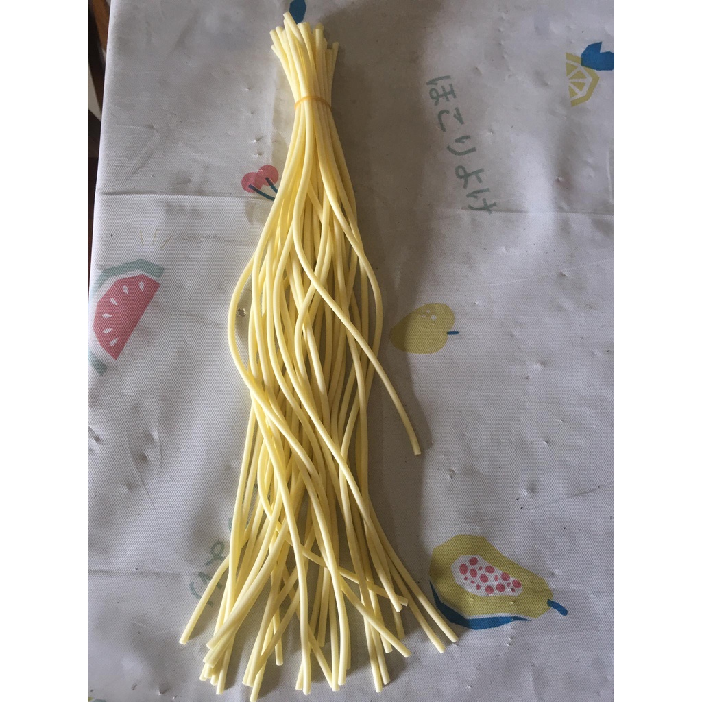 Ống luồn đút bột Cho vẹt non
