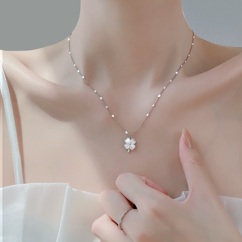 vòng cổ phong cách hàn quốc của phụ nữ vòng cổ cỏ ba lá đơn giản