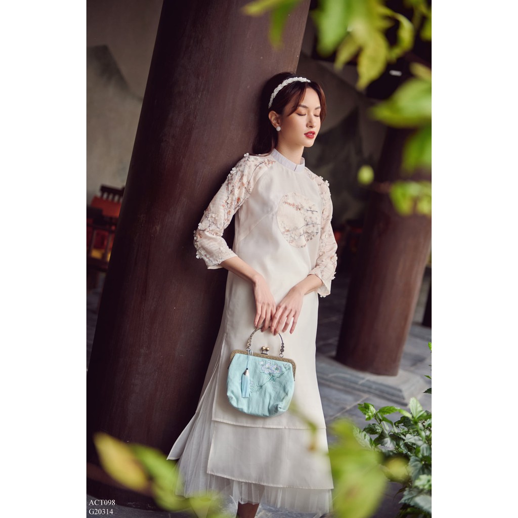 TIIN STORE Áo dài cổ tàu tay ngực phối tơ dệt hoa by Tiin (không kèm quần)