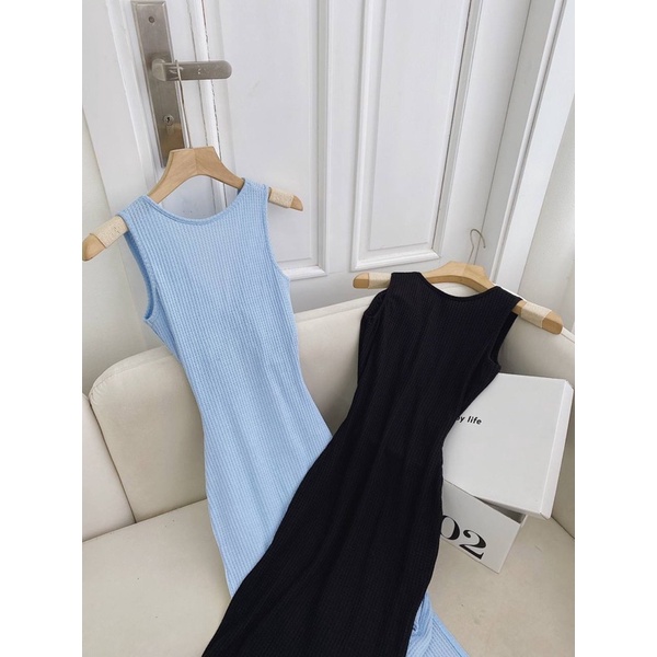 Đầm Midi body xẻ tà cutout lưng xoắn