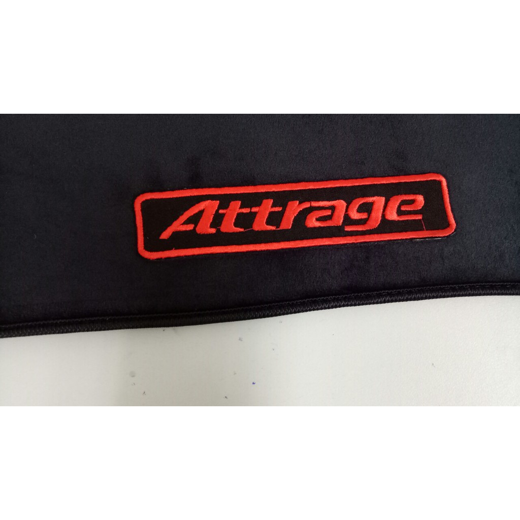 Thảm chống nắng taplo xe ATTRAGE thảm nhung 3 lớp đế chống trượt