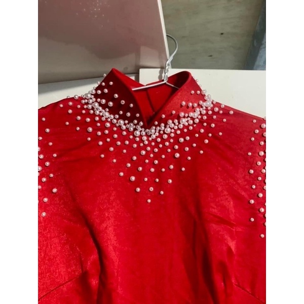 Áo dài đính hạt sang trọng