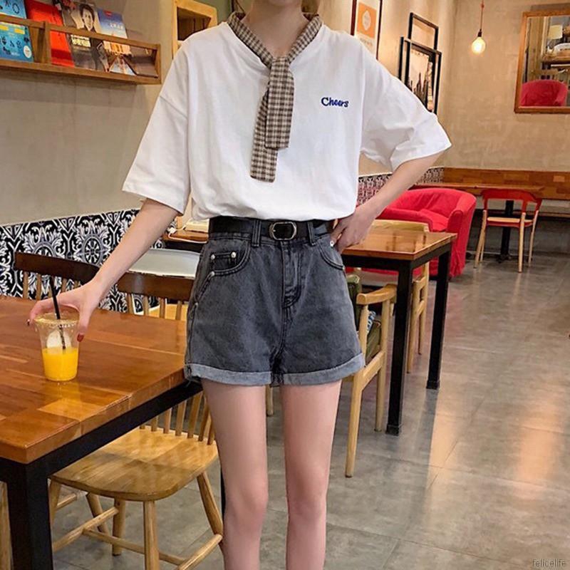 Áo thun nữ ngắn tay dáng rộng in chữ đơn giản