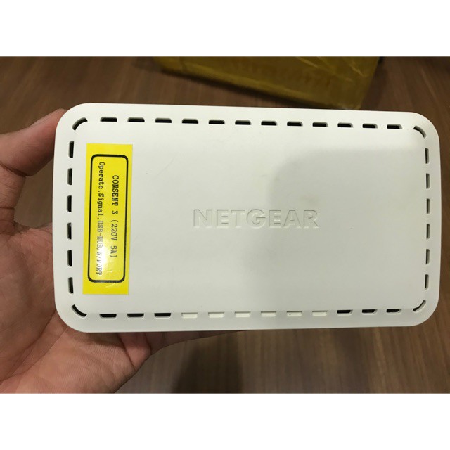 Switch netgear 8 port gigabit GS608v4 95