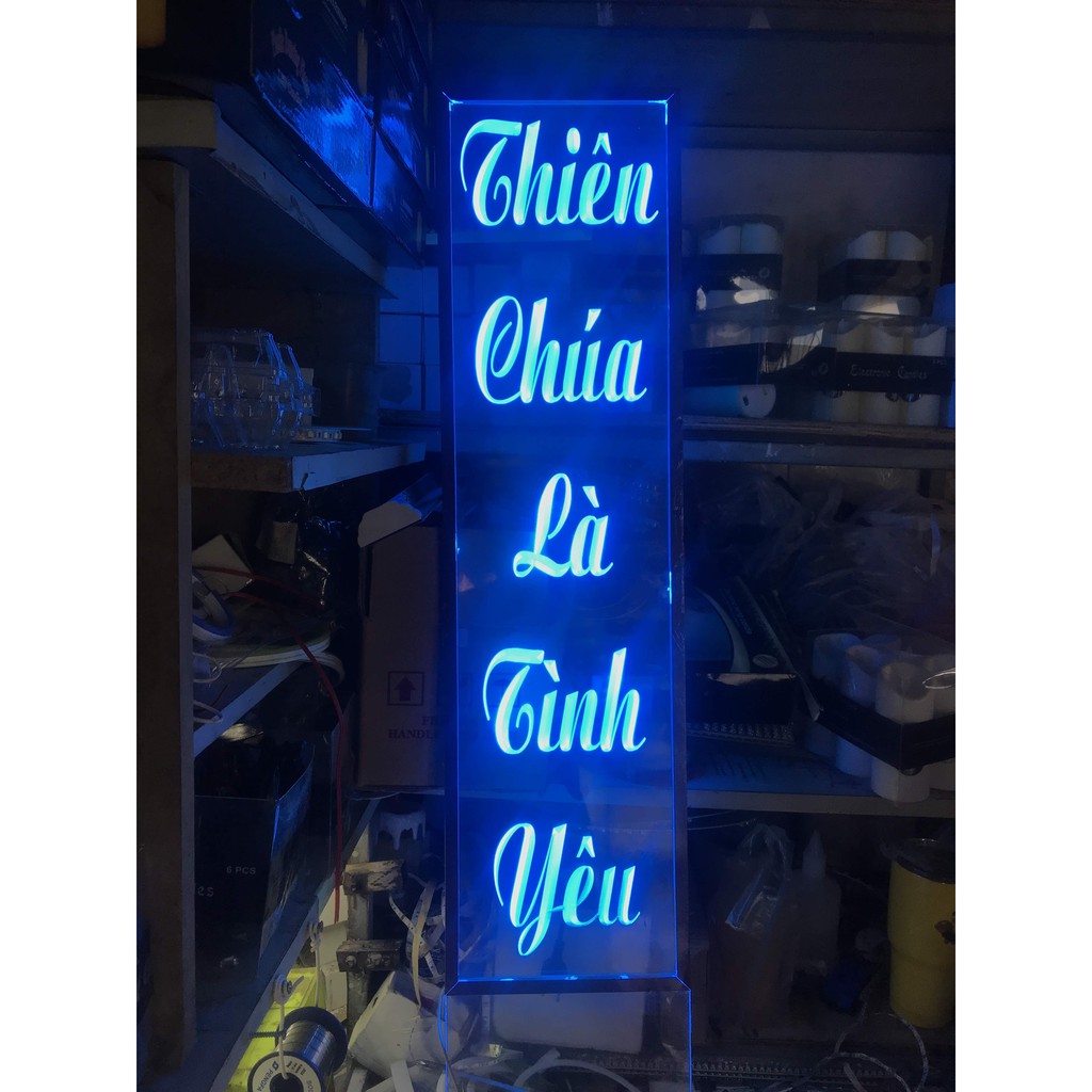 CHỮ 7 MÀU THIÊN CHÚA LÀ TÌNH YÊU 40cm