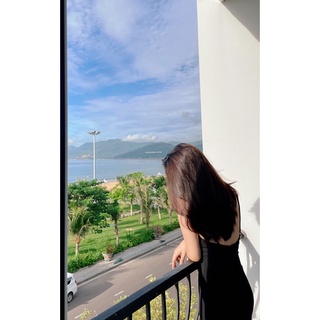 Đầm yếm maxi hở lưng
