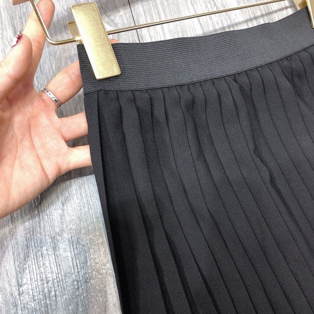 CHÂN VÁY XẾP LY DÀI MIDI SIÊU ĐẸP, CHÂN VÁY DẬP LY DÀI QUA GỐI MÀU ĐEN