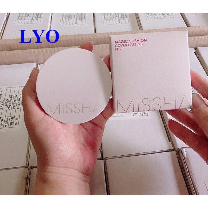 Phấn nước Magic Cushion cover lasting Missha màu hồng.