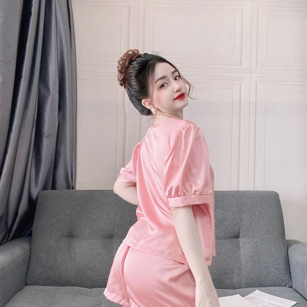 Đồ Ngủ Tiểu Thư Tay Ngắn Đính Nút Ngọc 40-60kg | BigBuy360 - bigbuy360.vn