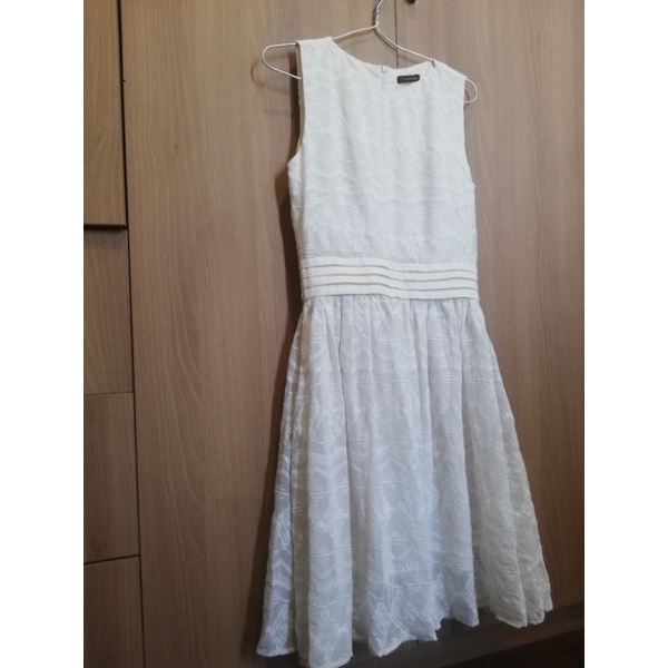 Topic pass đầm local brand OLV