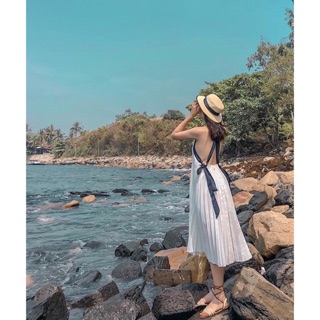 Váy maxi hở lưng