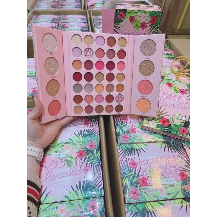 Bảng mắt Beauty Treats Free Spirit  (gồm mắt+ má + khối+ bắt sáng ). Hàng chuẩn Auth
