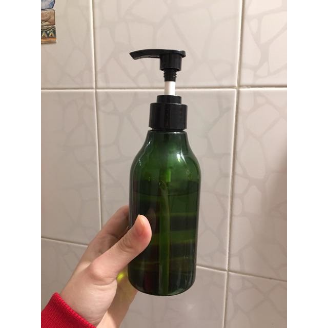 Chai tròn vòi ấn 300ml - Chai đựng mỹ phẩm