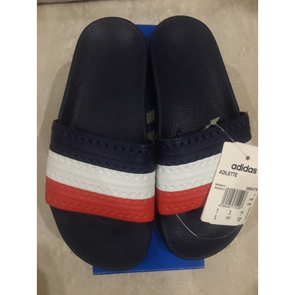 Giày sandal adidas Adilette G55379 thời trang năng động