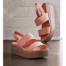 Sandal Nhựa Nữ 2 Quai Ngang, Cao 5 cm, Đi Mưa, Chống Trơn Trượt Brooklyn (Hồng)