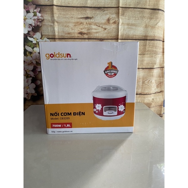 Nồi Cơm Điện Goldsun CB3205 1.8 Lít