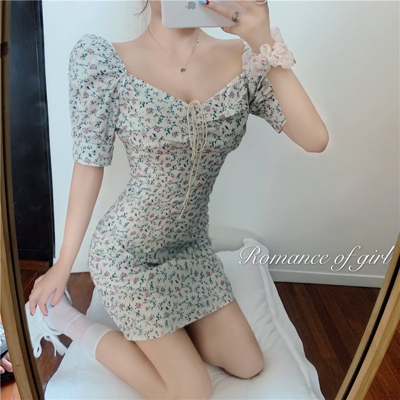 Đầm Nữ, Váy Nữ Họa Tiết Hoa Nhí Cố Vuông Dáng Ôm SIXTEEN. | BigBuy360 - bigbuy360.vn