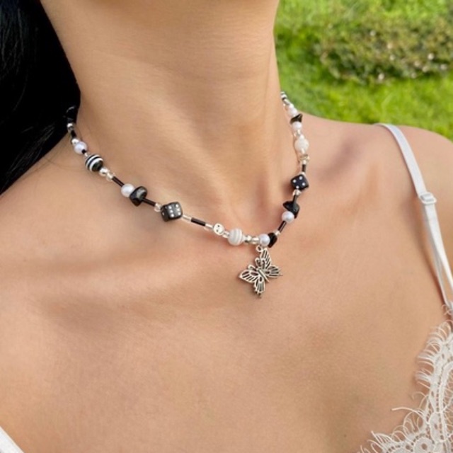 [341] Vòng cổ mix tone trắng đen