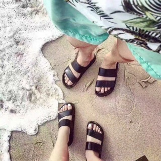 Dép saldan siêu mềm đi êm chân cực đảm bảo siêu bền luôn nhé! đủ size 35 36 37 38 39 40 41 42 43 44 đi đôi, nhóm ok hếtt