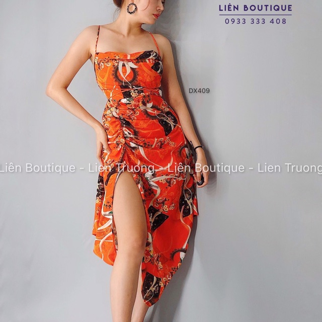 ĐẦM MAXI HOA CỔ ĐỔ XẺ