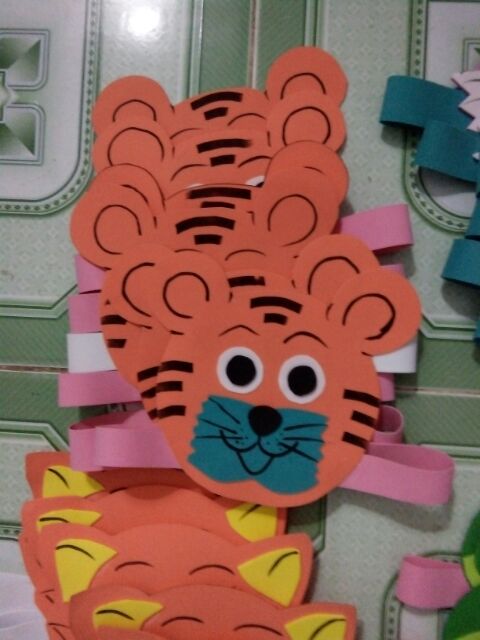 Sỉ Mũ phân vai, đóng kịch kể chuyện cho bé