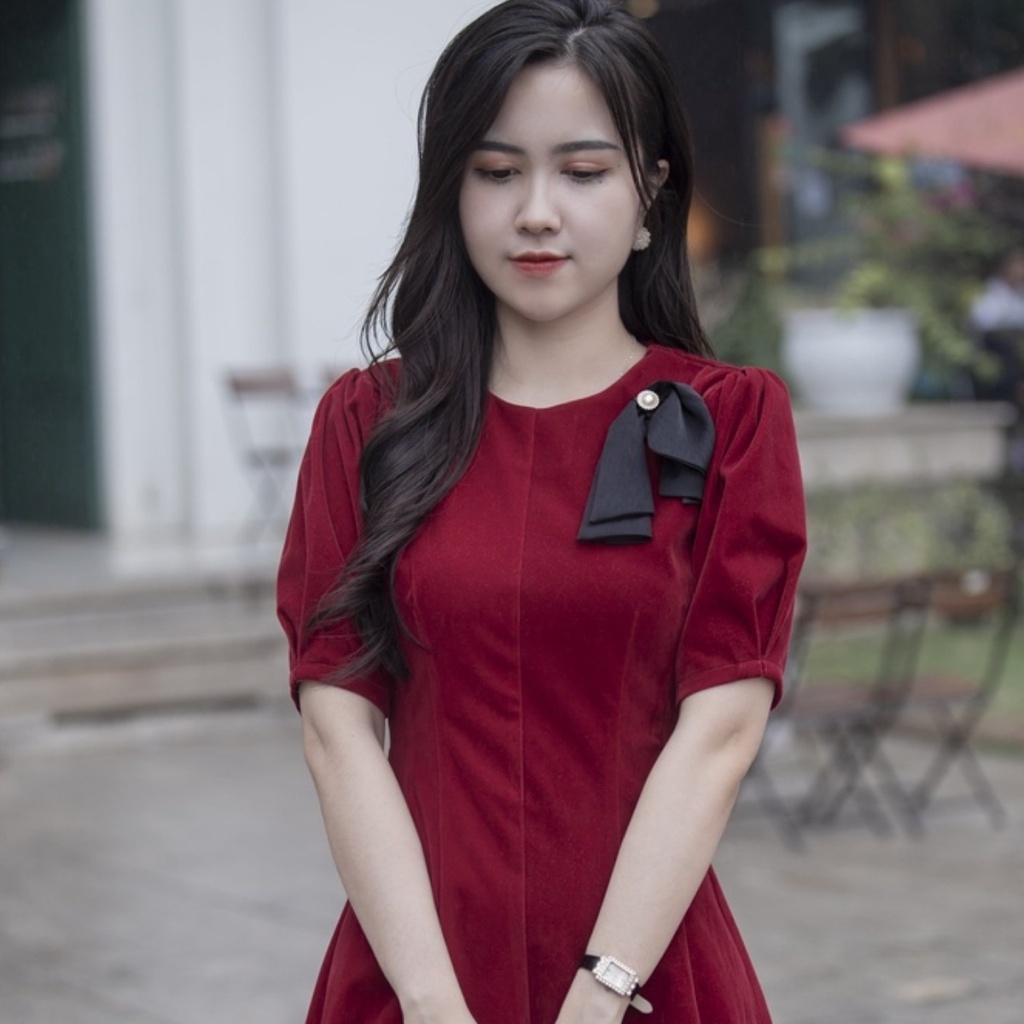 Váy Nhung Đỏ Cài Nơ Ngực, Tay Bồng Ngắn, Đầm Dự Tiệc SANG TRỌNG