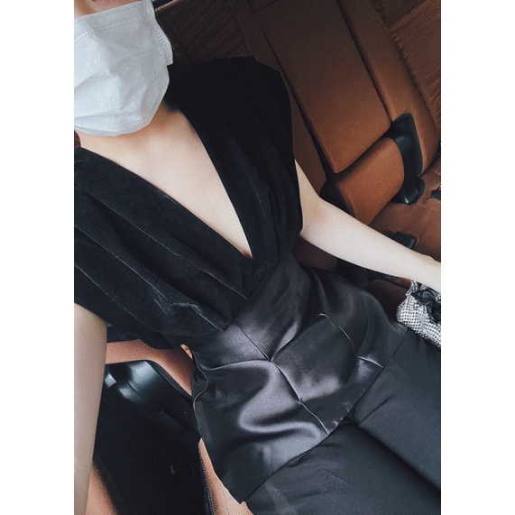 Velvety Top - Áo nhún cổ V nhung cao cấp CEEME