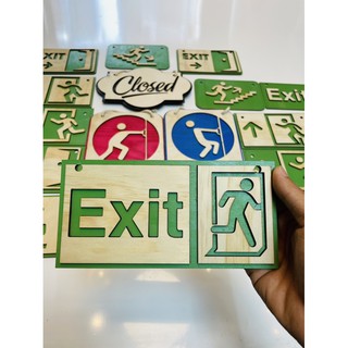 Bảng gỗ : exit