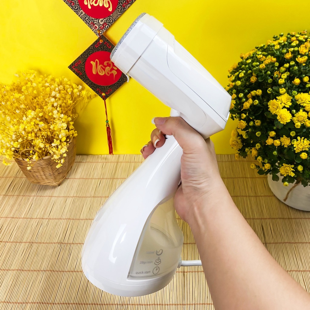 Bàn là hơi nước cầm tay mini Lock&amp;Lock - Màu trắng ENI222WHT