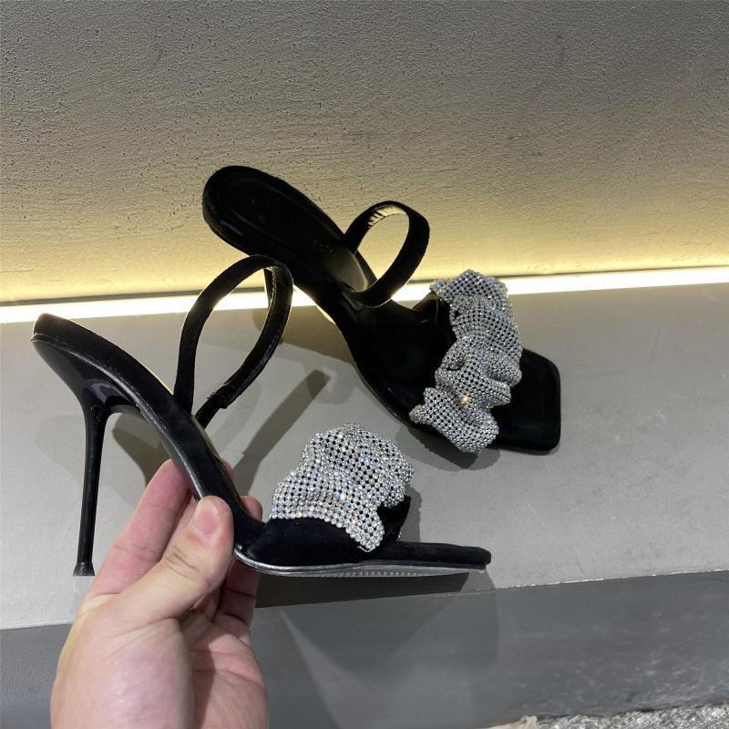 Giày Cao Gót Sandal Hai Cách Mang Thời Trang Mùa Hè