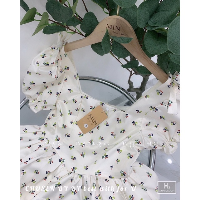 Áo Babydoll Hoa Nhí Cổ Vuông Tay Bồng Nơ Vai 2 Size SM