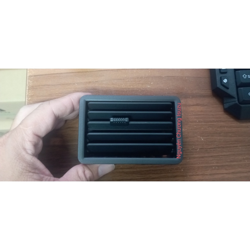 Cửa gió điều hòa trước xe Isuzu Hilander hàng chính hãng