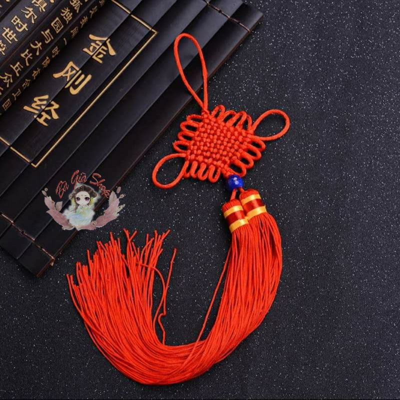 Tua rua lớn tua đỏ trang trí đạo cụ