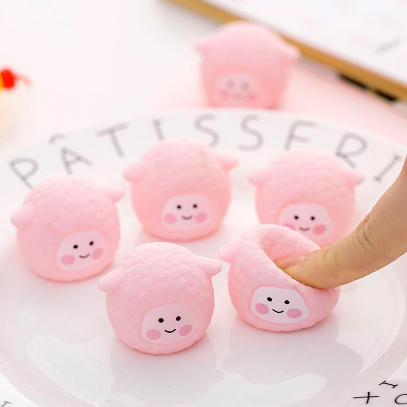 Đồ chơi nắn bóp giúp giải tỏa căng thẳng hình chú cừu xinh xắn dễ thương phát âm thanh tiện dụng