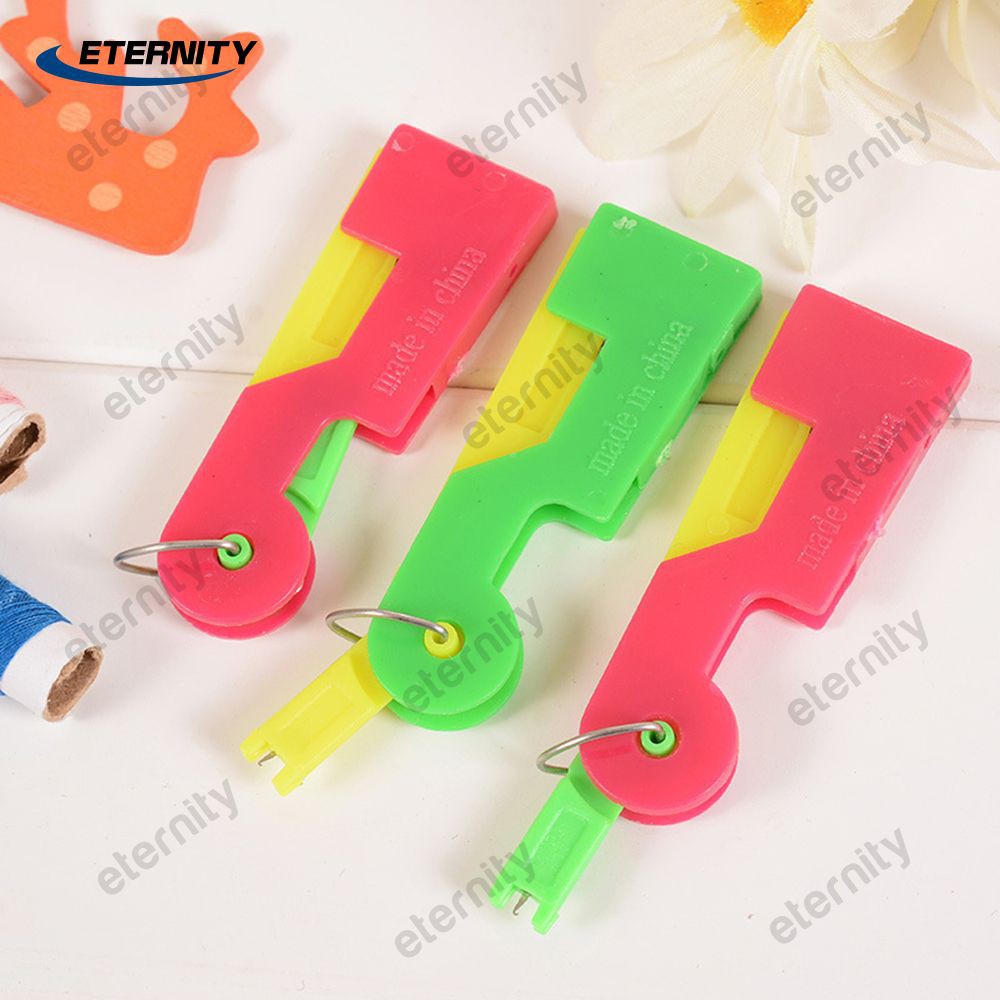 1 Dụng Cụ Hỗ Trợ Xỏ Chỉ Tự Động Tiện Lợi