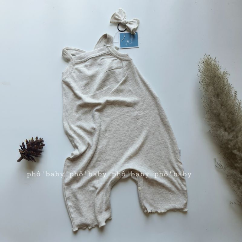 bộ liền thân bé gái