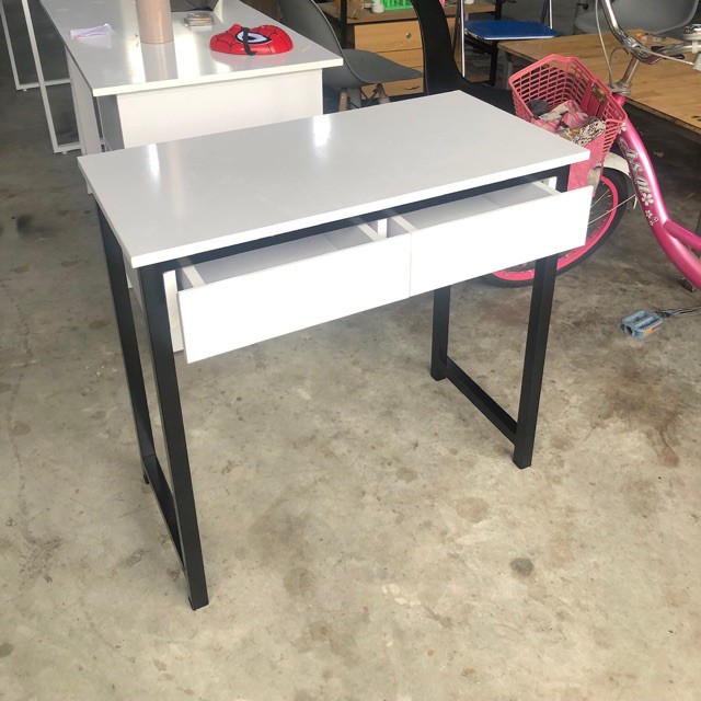 Bàn nail 2 hộc