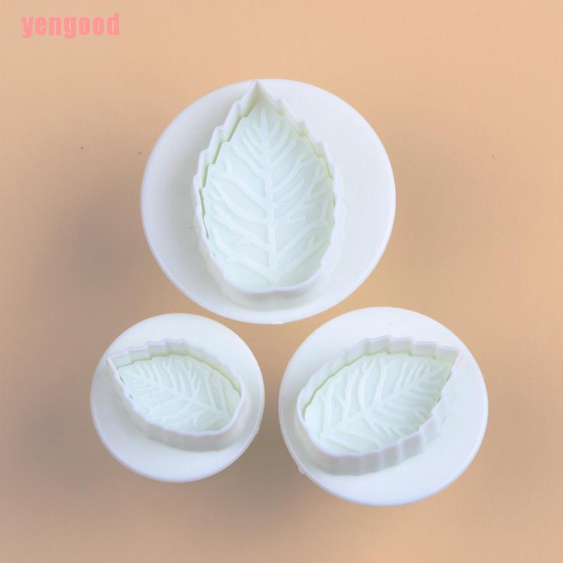 Bộ 3 Chiếc Lá Nhựa Trang Trí Bánh Kem Xinh Xắn