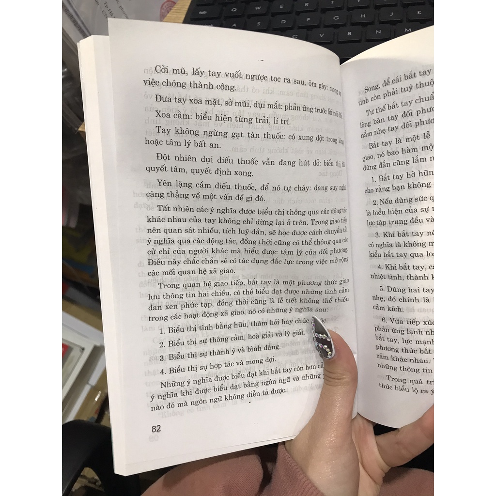 Sách - Giao Tiếp Thông Minh Và Nghệ Thuật Ứng Xử ( Minh Lâm )