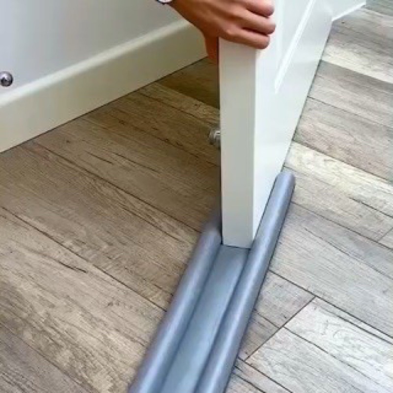 Nẹp xốp chắn khe cửa chống ồn, ngăn côn trùng, bụi bẩn, tránh kẹt chân tay trẻ nhỏ